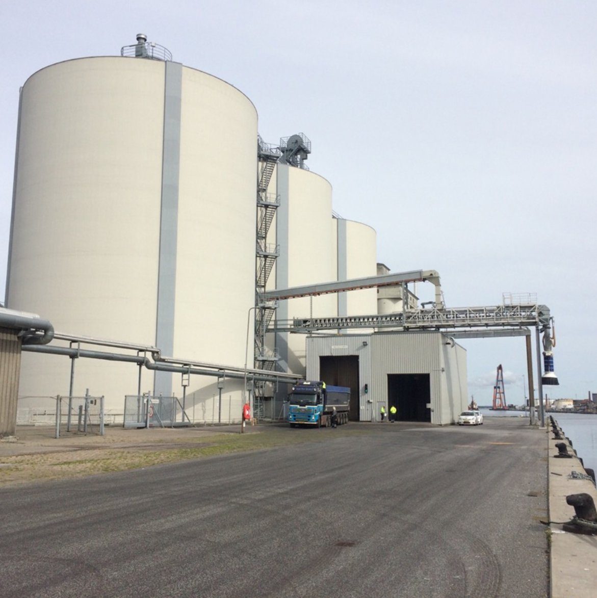Bulk terminal