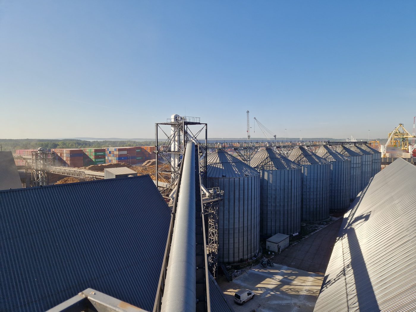 Grain terminal